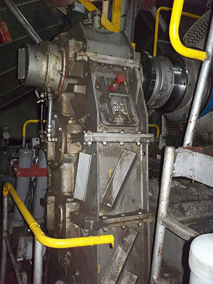 Cascade gear box of a bucket-wheel power unit